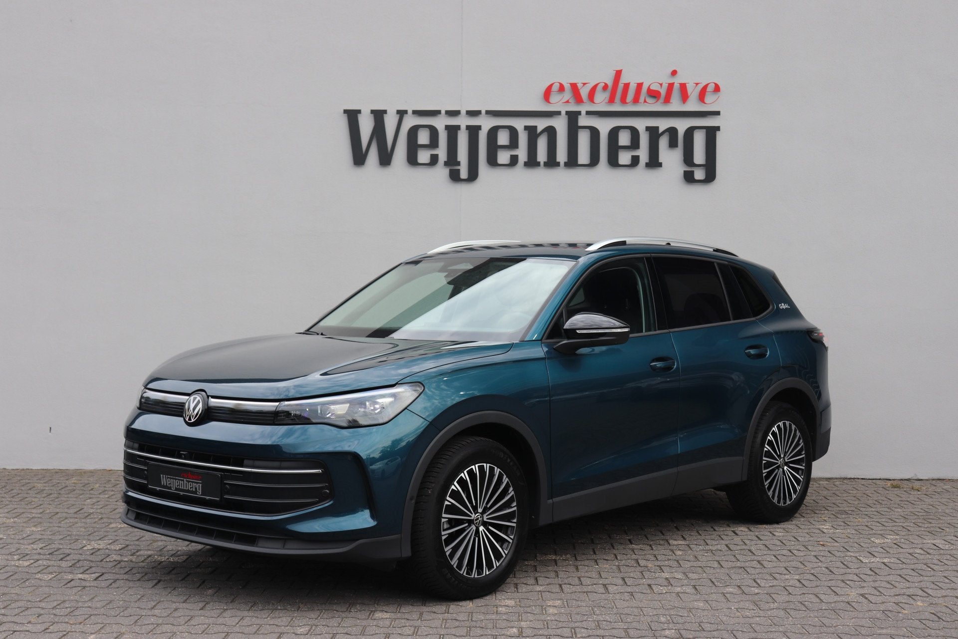 Volkswagen Tiguan 1.5 eTSI DSG Trekhaak 360-Cam ACC, 12 maanden, 4 cilinders, Blauw, Leder en Stof