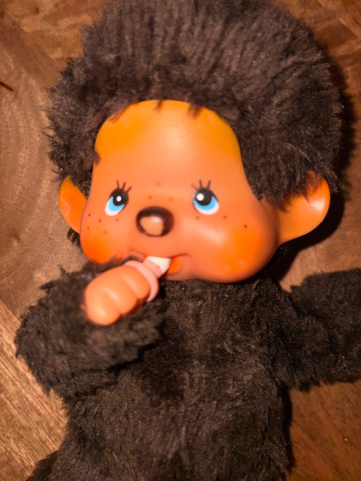 Vintage Monchhichi knuffel aapje met speen, Gebruikt, Overige merken, Ophalen of Verzenden, Bruin