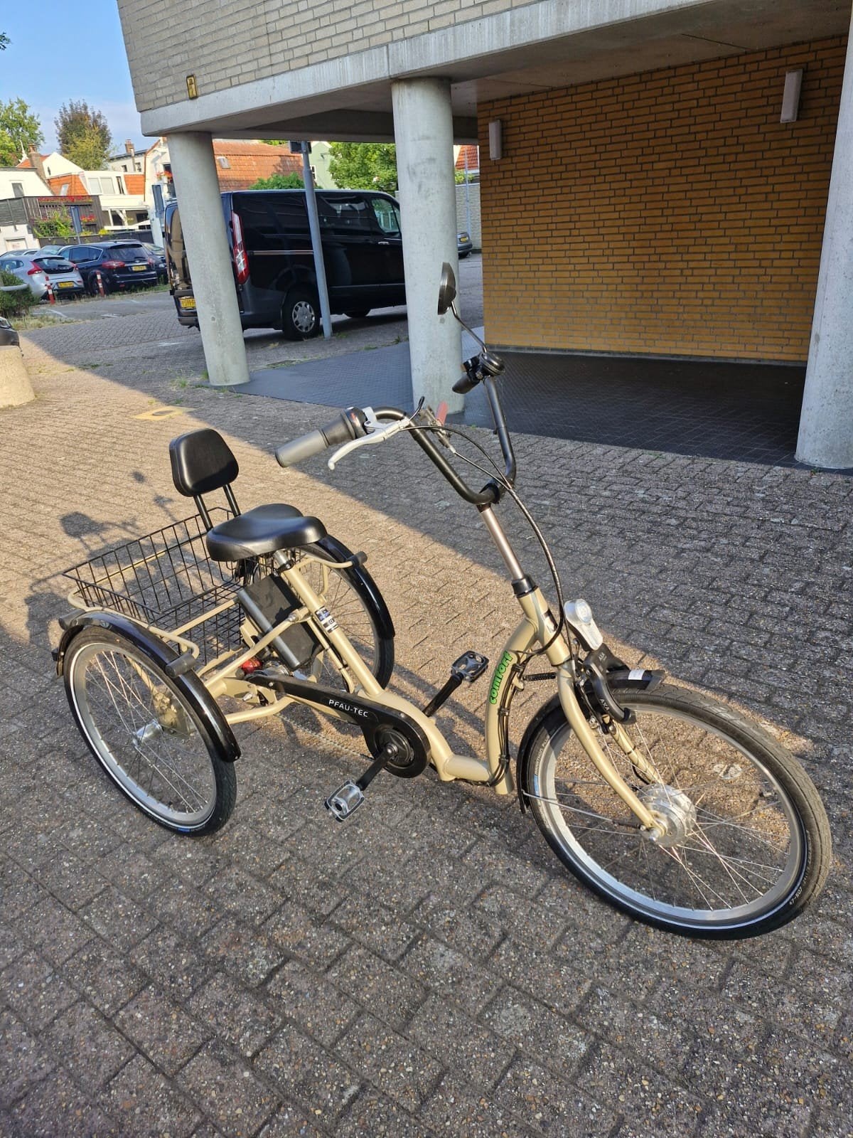 Pfau-Tec driewieler met mand en rugleuning, Fietsen en Brommers, Ophalen, Verstelbare zitting, Velgrem, Pfau-Tec