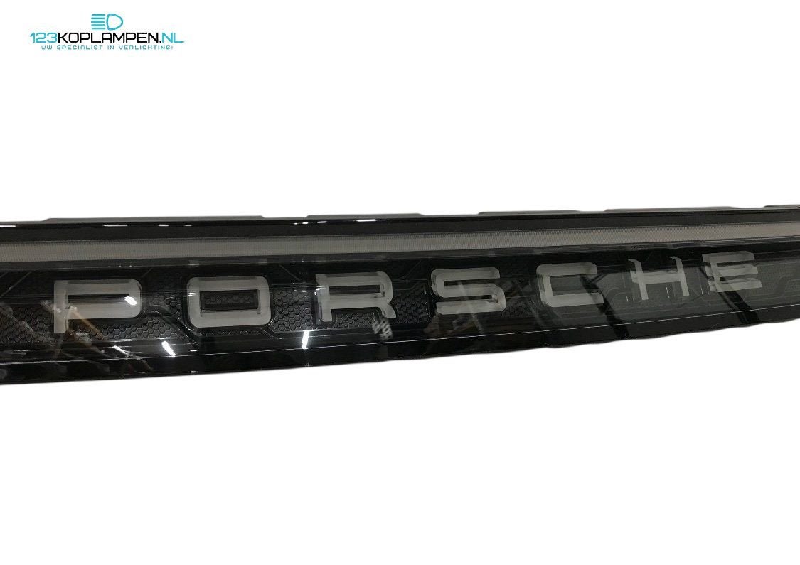 Porsche Taycan achterlicht midden, Auto-onderdelen, Gebruikt, -, Verzenden, Porsche