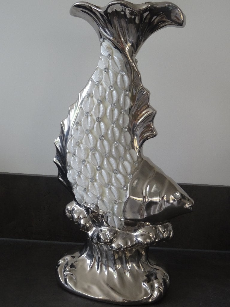 vaas vis zilver grote visvorm vaas strass stenen, Huis en Inrichting, Overige materialen, 44 cm, Ophalen of Verzenden, Zo goed als nieuw