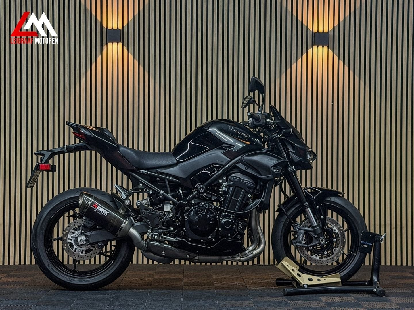 KAWASAKI Z900 PERFORMANCE - 2026 - Quickshifter - Akrapovic, 4 cilinders, 948 cc, Bedrijf, Onbekend