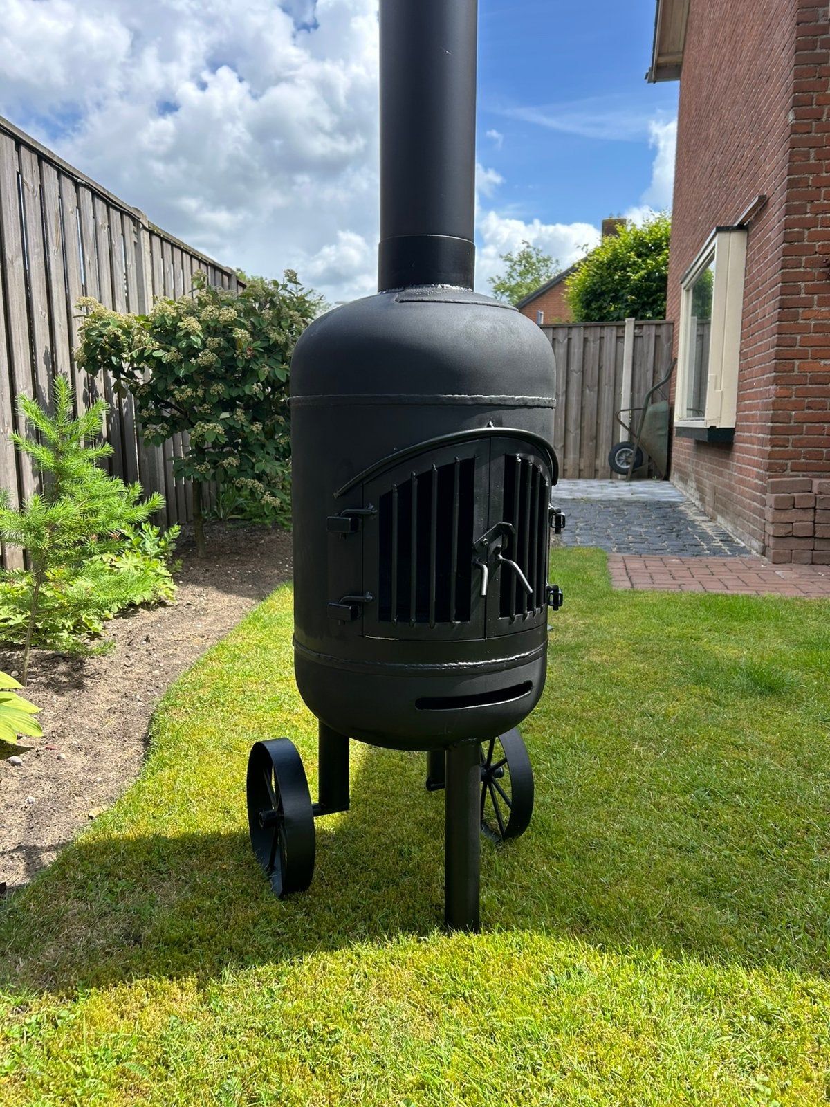 Te koop buitenhaard tuinkachel houtkachel campingkachel bbq, Ophalen, Amer 2 7333lp apeldoorn, Hademohaarden@outlook.com, Nieuw