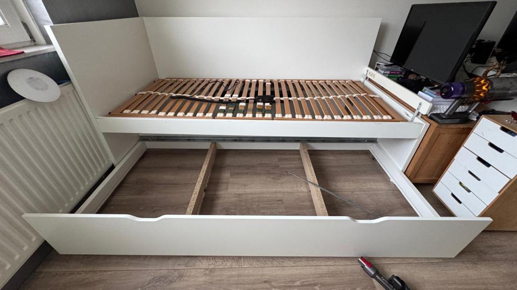 1 persoonsbed met schuifbed 90-200 +elektrische lattenbodem., Huis en Inrichting, Ophalen, Gebruikt, 90 cm, Eenpersoons