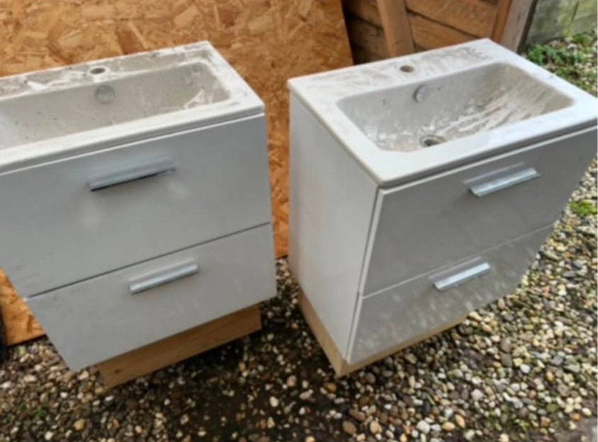 2 showmodel wastafels ongebruikt!, Huis en Inrichting, Ophalen, Nieuw, 50 tot 100 cm, Minder dan 100 cm