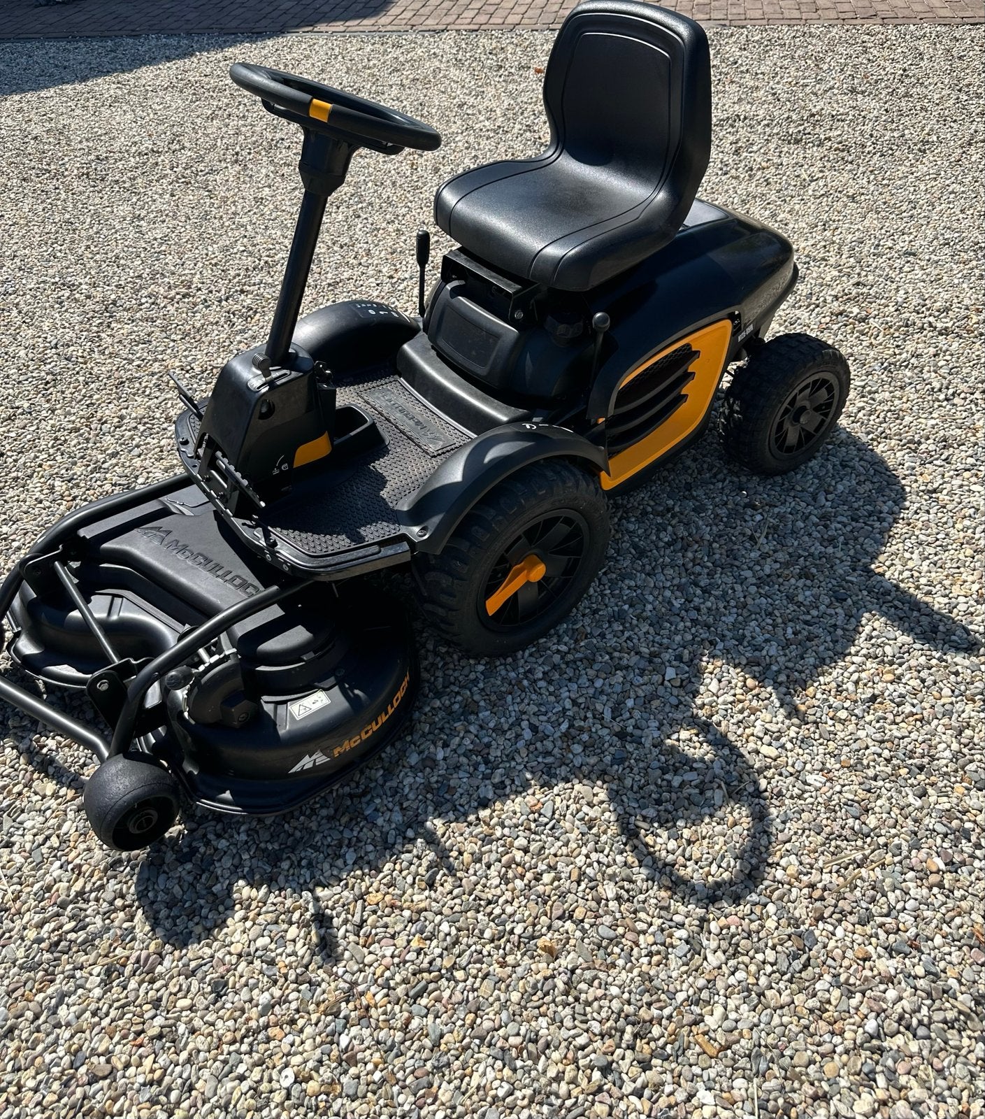 Husqvarna McCulloch Briggs & Stratton Hydrostaat zitmaaier, Ophalen, Cirkelmaaier, Elektrische starter, Zo goed als nieuw