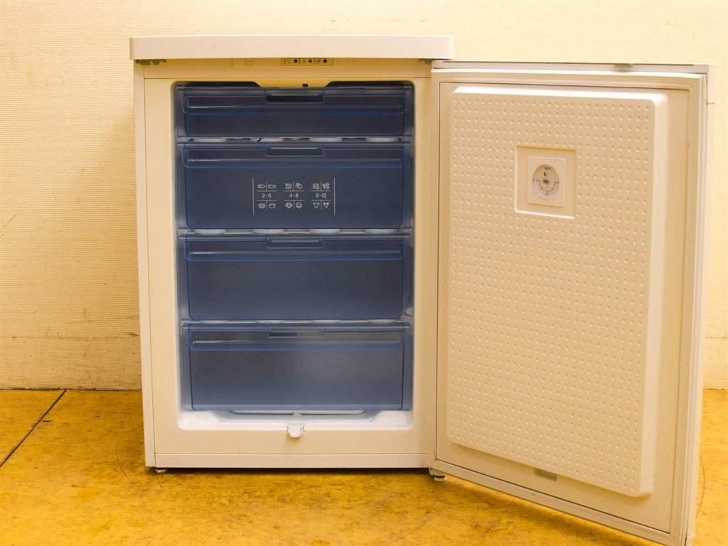 Bosch exclusiv tafelmodel vriezer 53507, Witgoed en Apparatuur, Gebruikt, Inbouw, 60 tot 90 cm, 160 cm of meer