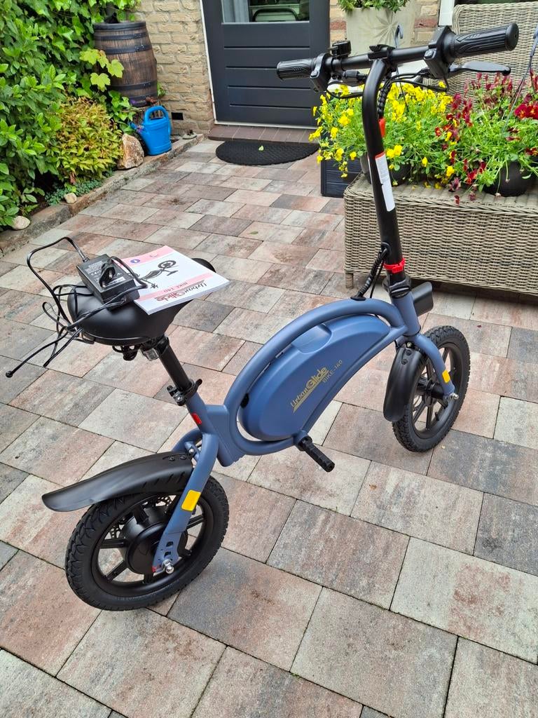 Urban glide elektrische loop/zelfstandig rijdende fiets, Fietsen en Brommers, Steps, Ophalen of Verzenden, Zo goed als nieuw, Elektrische step (E-scooter)