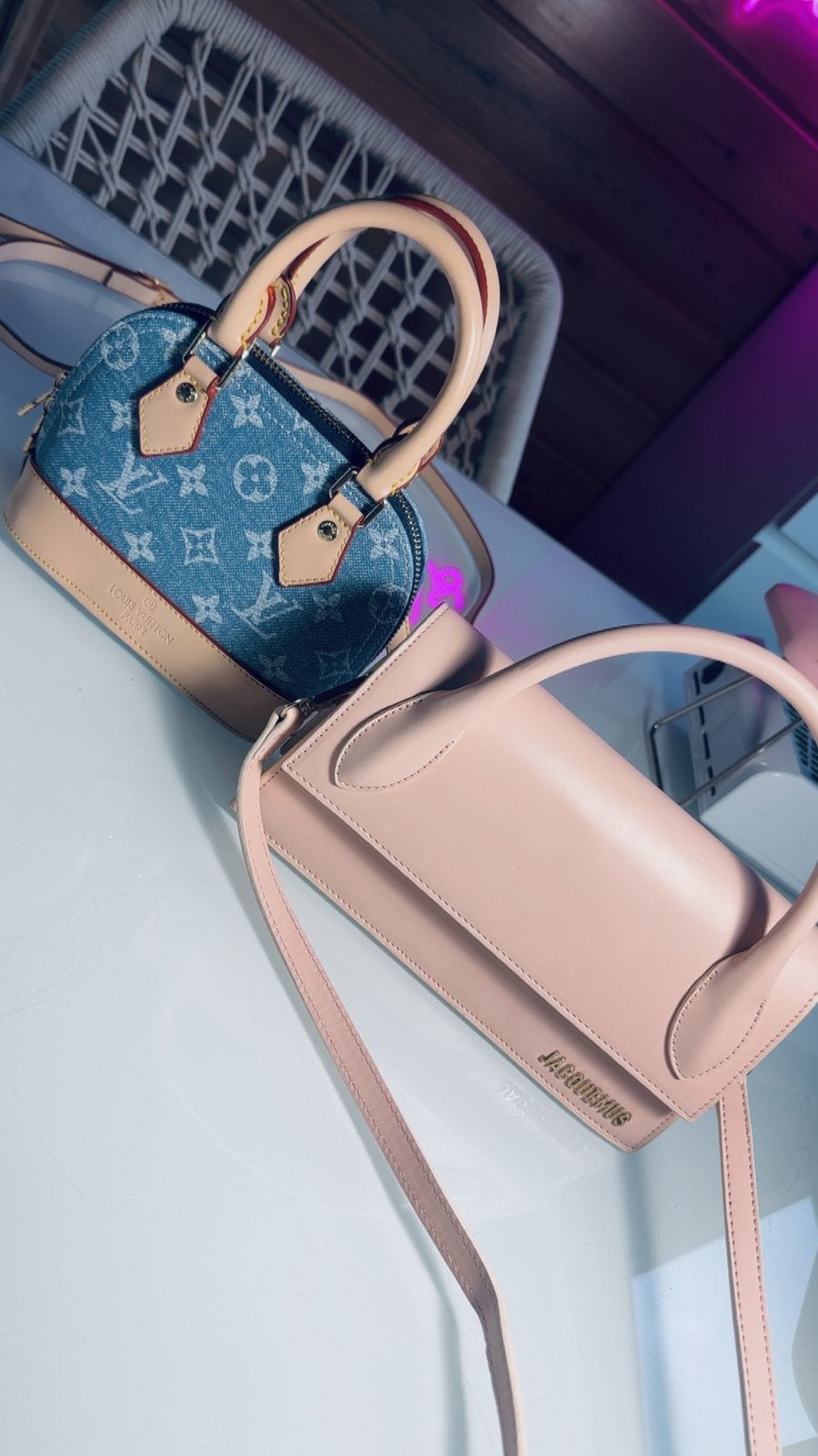 Louis Vuitton en Jacquemus tasjes, Ophalen of Verzenden, Zo goed als nieuw, Roze, Schoudertasje