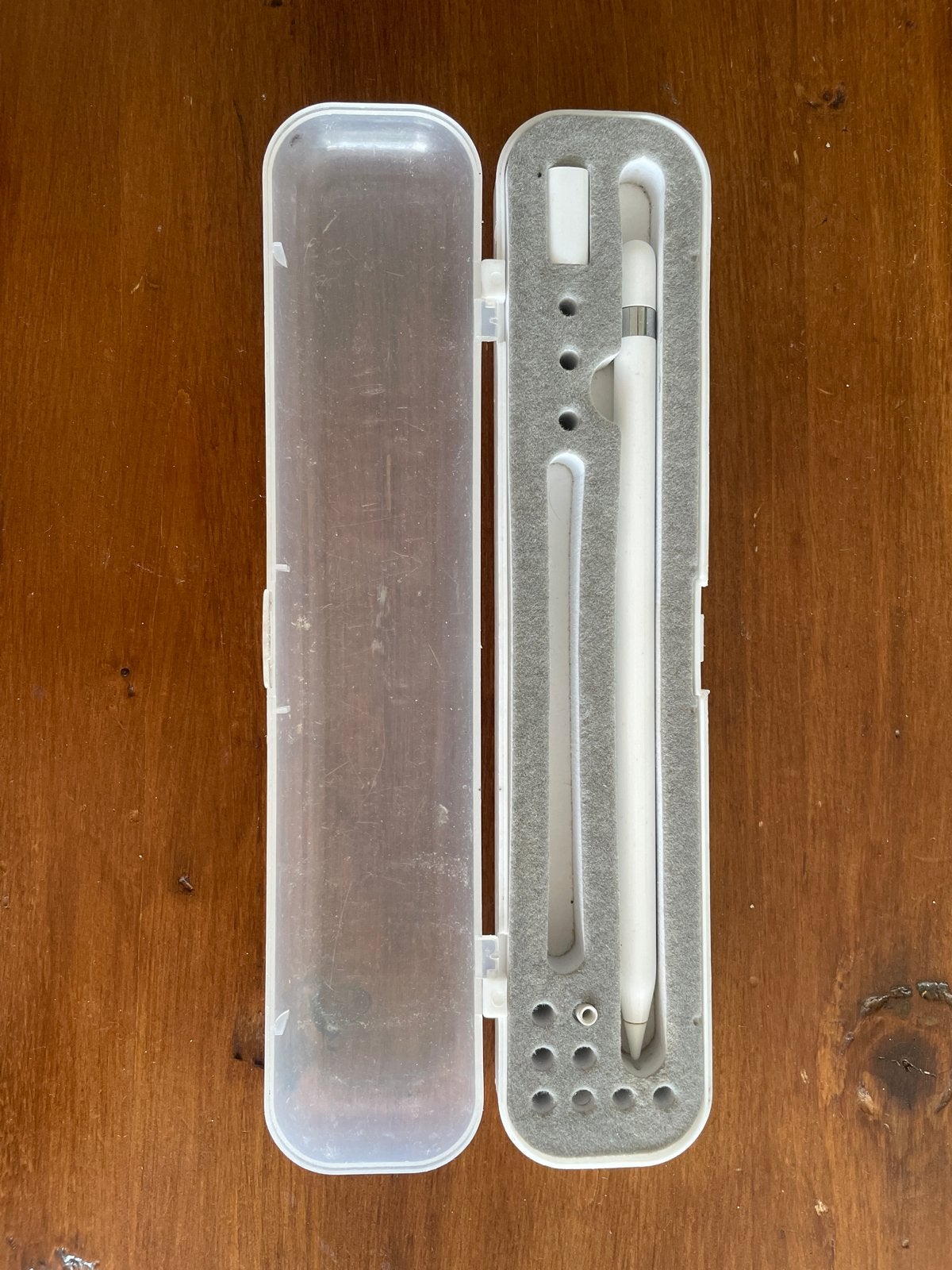 Apple Pencil 1e generation with accessories, Computers en Software, Apple iPads, 10 inch, Wit, Ophalen of Verzenden, Zo goed als nieuw