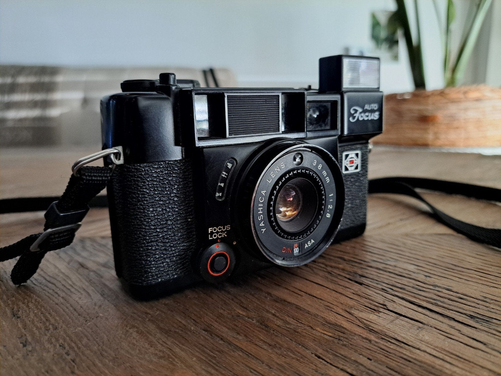 Vintage Yashica Auto Focus analoog fototoestel f=38mm, Audio, Tv en Foto, Fotocamera's Analoog, Ophalen of Verzenden, Gebruikt