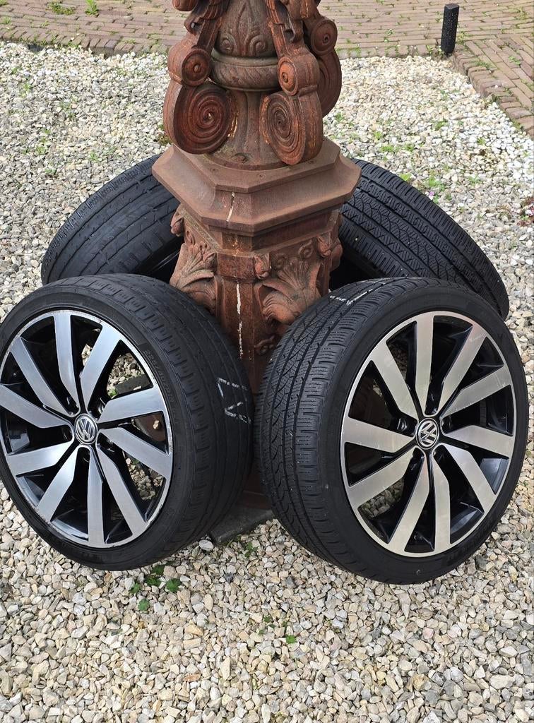 VW Original Marseille Velgen met Banden 225/40/R18, Ophalen, 18 inch, Gebruikt, Banden en Velgen