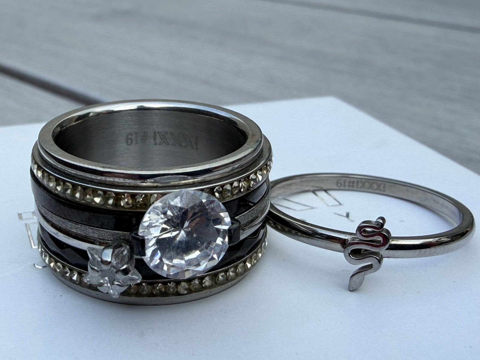 IXXXI ring maat 19 zilver, Sieraden, Tassen en Uiterlijk, Ringen, 19 tot 20, Ophalen of Verzenden, Zo goed als nieuw, Dame
