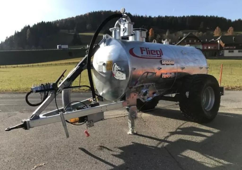 Fliegl watertank, Ophalen