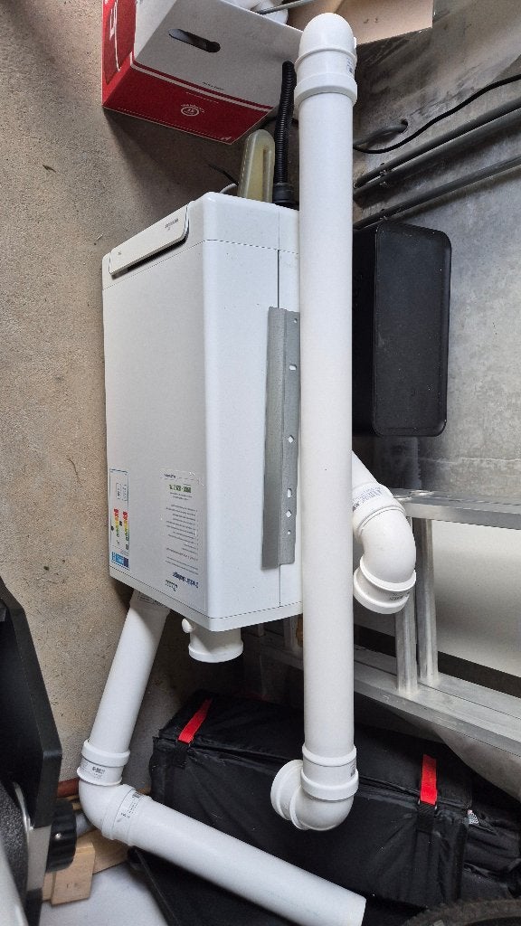 Intergas Kombi Kompakt HRE 28/24 A CV-ketel (CW4) - 2021, Doe-het-zelf en Verbouw, Ophalen, 30 tot 80 cm, Cv-ketel of Combi-ketel