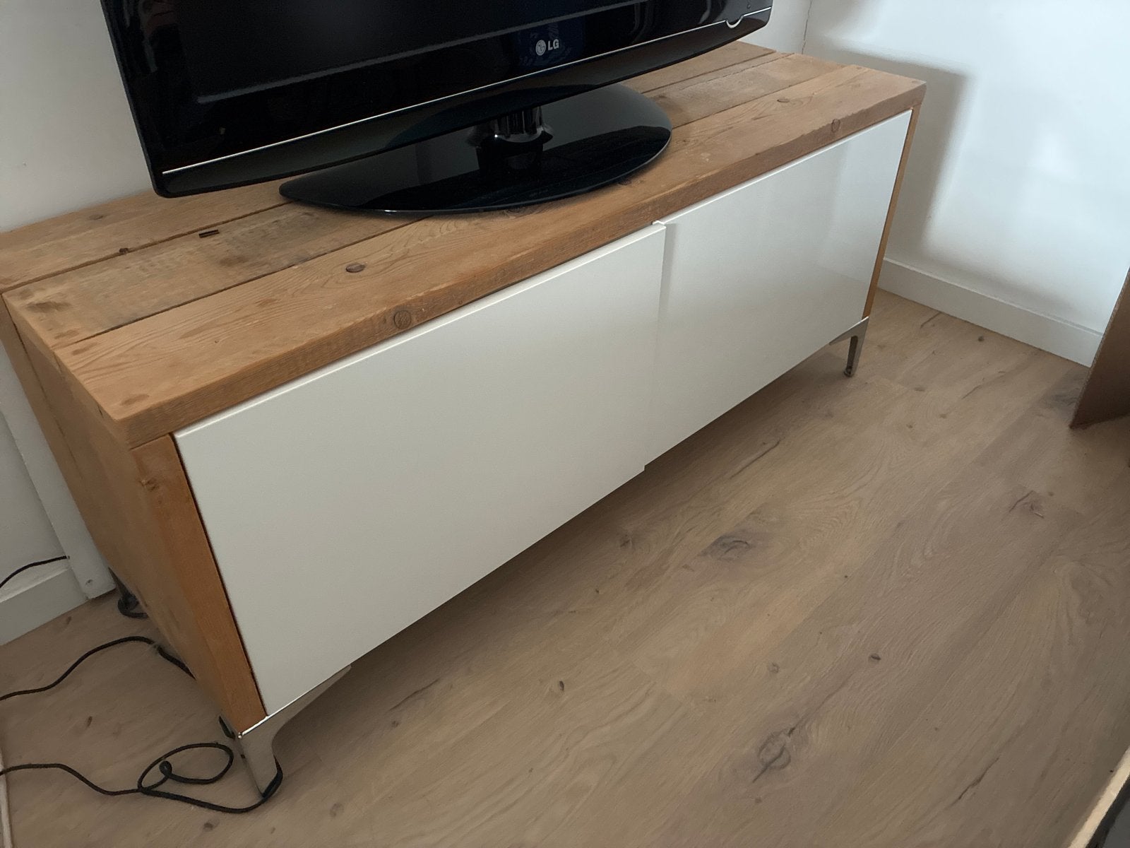 Robuust TV-meubel met opbergruimte, Ophalen, Gebruikt, 100 tot 150 cm, Minder dan 100 cm