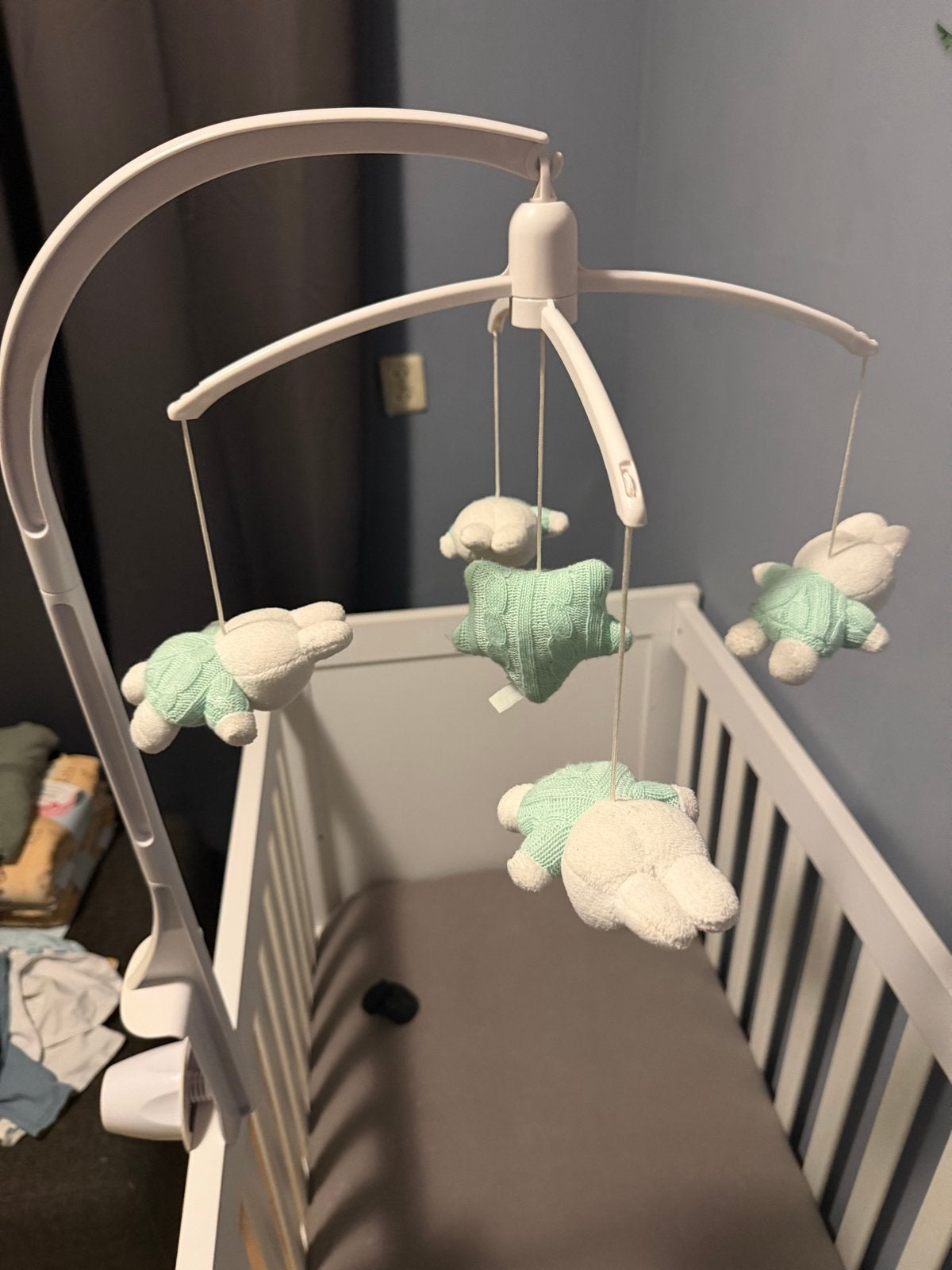 Baby mobiel met schattige knuffels - Zonder geluid, Ophalen, Gebruikt, Mobiel