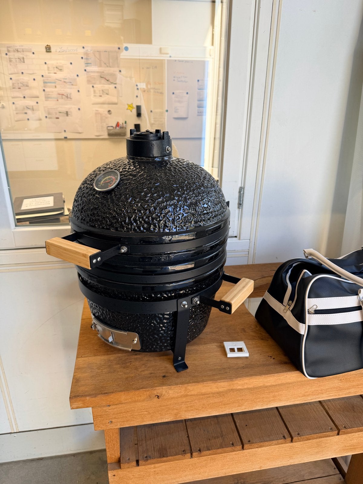 Kamado BBQ - Perfect voor Balkon of Tuin 15 inch, Ophalen, Zo goed als nieuw, Met accessoires