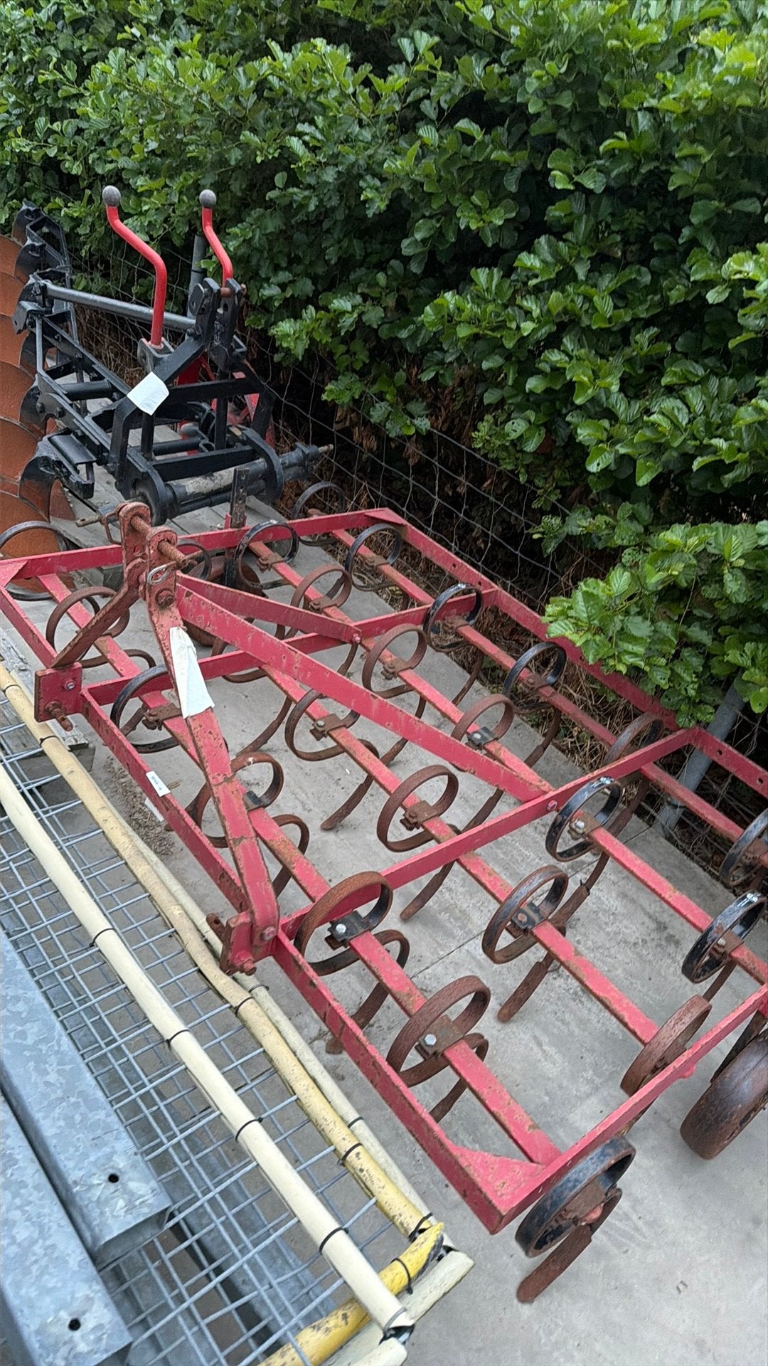 Cultivator 250 cm breed, Ophalen, Zo goed als nieuw