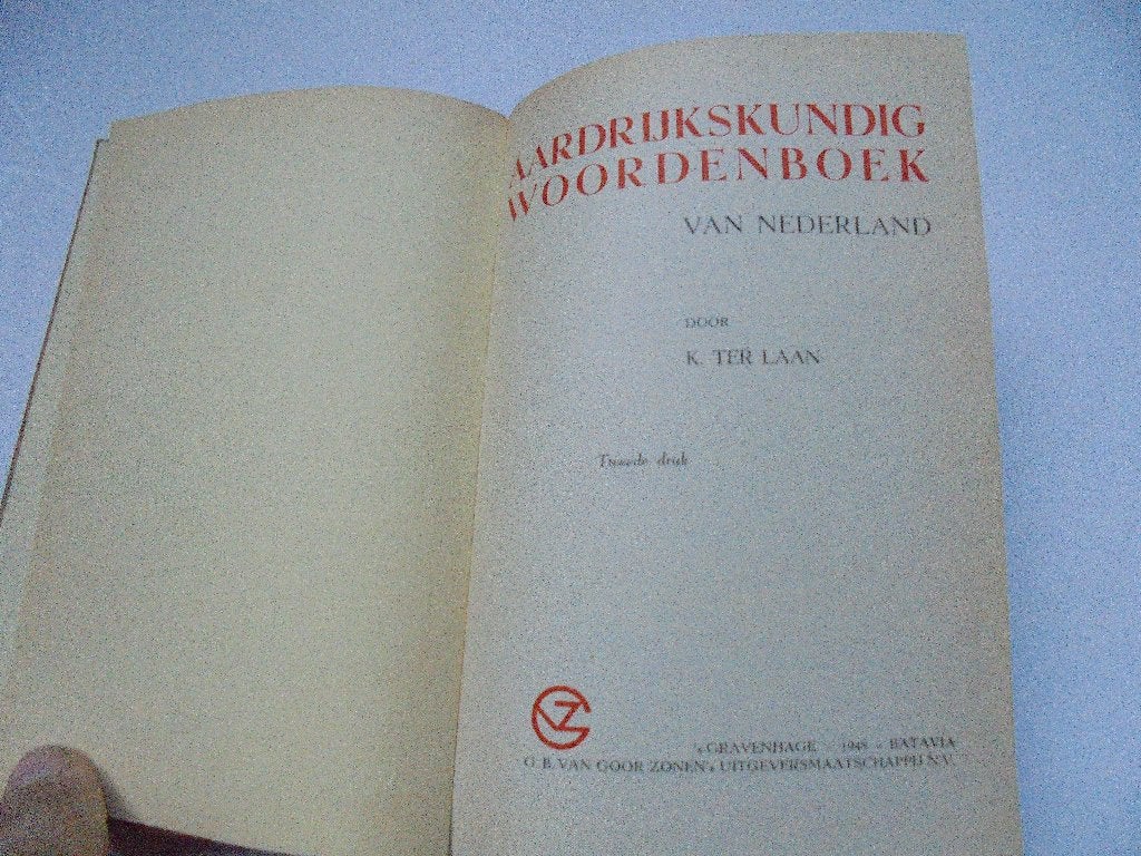 1948 Aardrijkskundig woordenboek Batavia Laan (Bij7-33), Boeken, Ophalen, Gelezen, Overige uitgevers, Nederlands