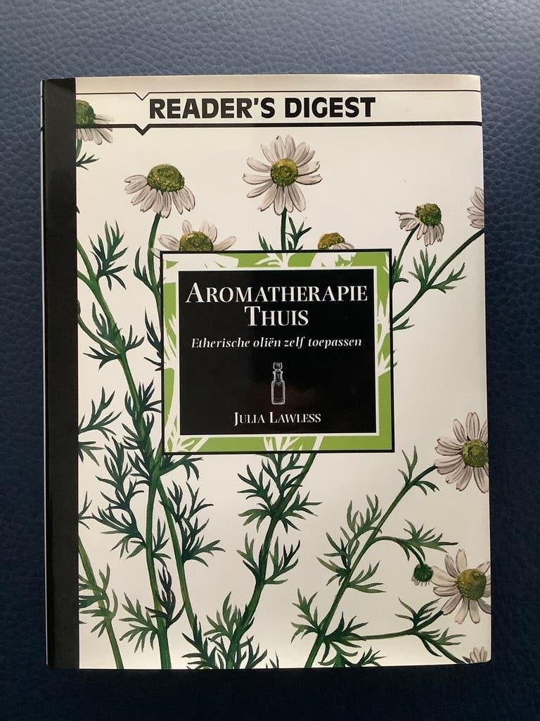 Aromatherapie thuis - etherische oliën toepassen - welzijn, Ophalen of Verzenden, Zo goed als nieuw, Aroma