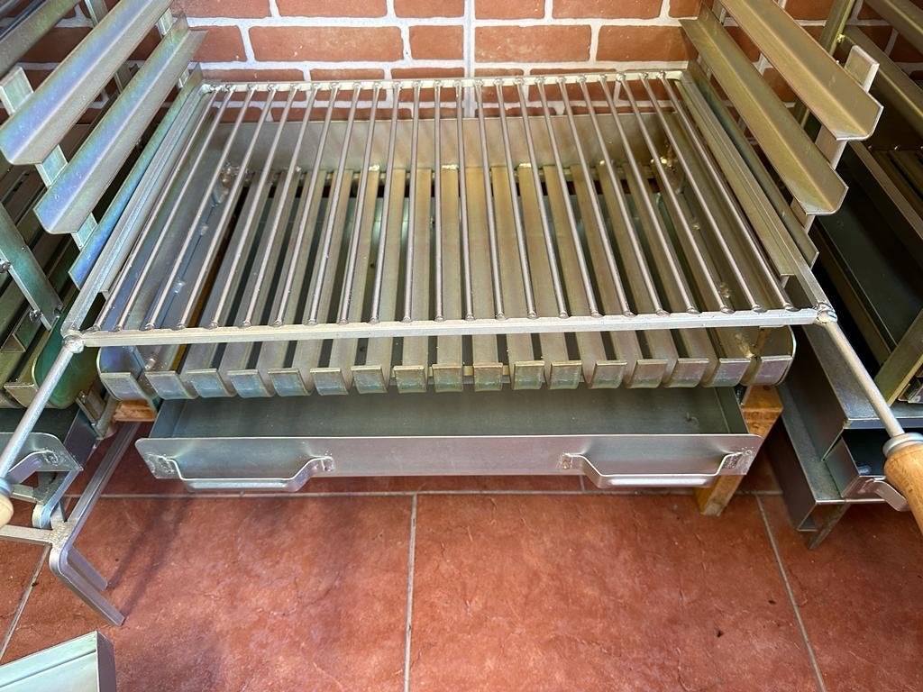 Foto 7 van Portuguese buitenkeuken met BBQ en Pizzaoven - Nieuw
