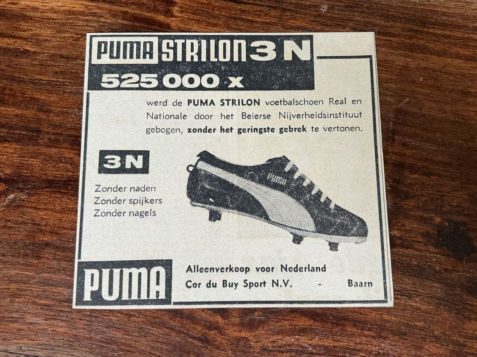 Voetbal reklame Puma Strilon 3N voetbalschoenen 1961, Ophalen of Verzenden, 1960 tot 1980, Knipsel(s)