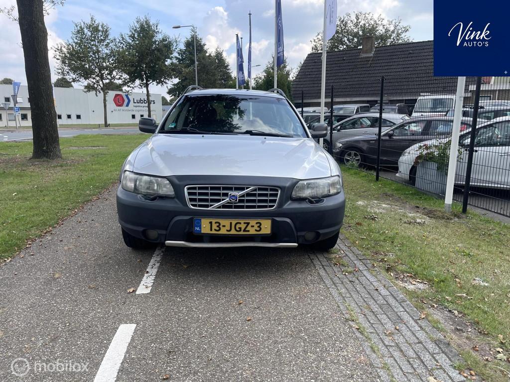 Volvo V70 XC70 AWD Cross Country 2.4 T Comfort Line | Rijkla, Auto's, Automaat, Gebruikt, Electronic Stability Program (ESP), 1657 kg