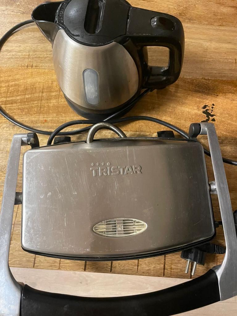 Grill en waterkoker set - Tristar, 1 tot 2 liter, Ophalen, Gebruikt, Draadloos