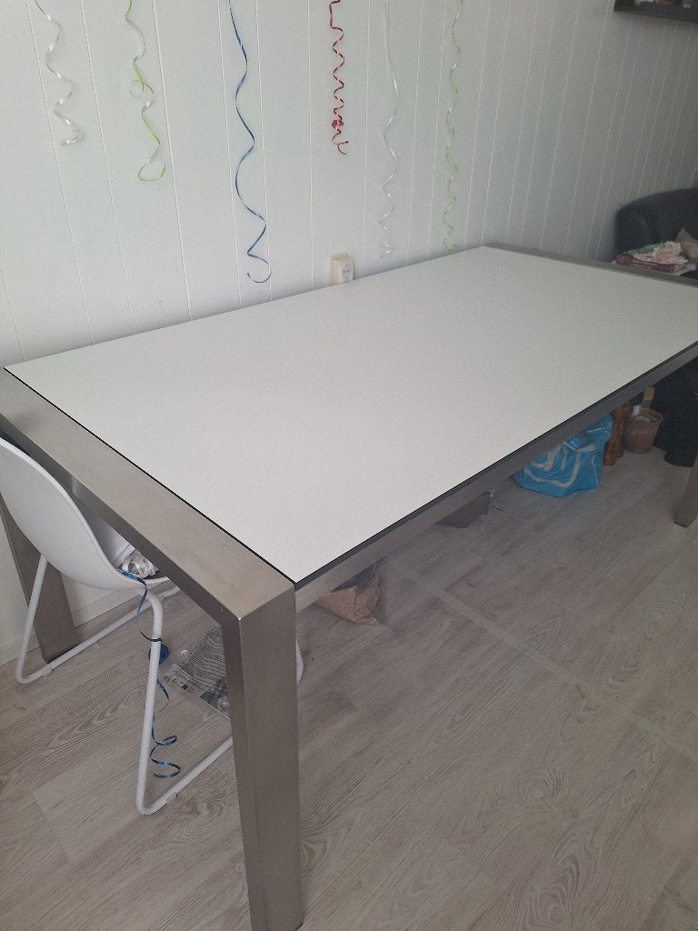 Kwalitatieve eettafel, Ophalen, Gebruikt, 50 tot 100 cm, Vijf personen of meer