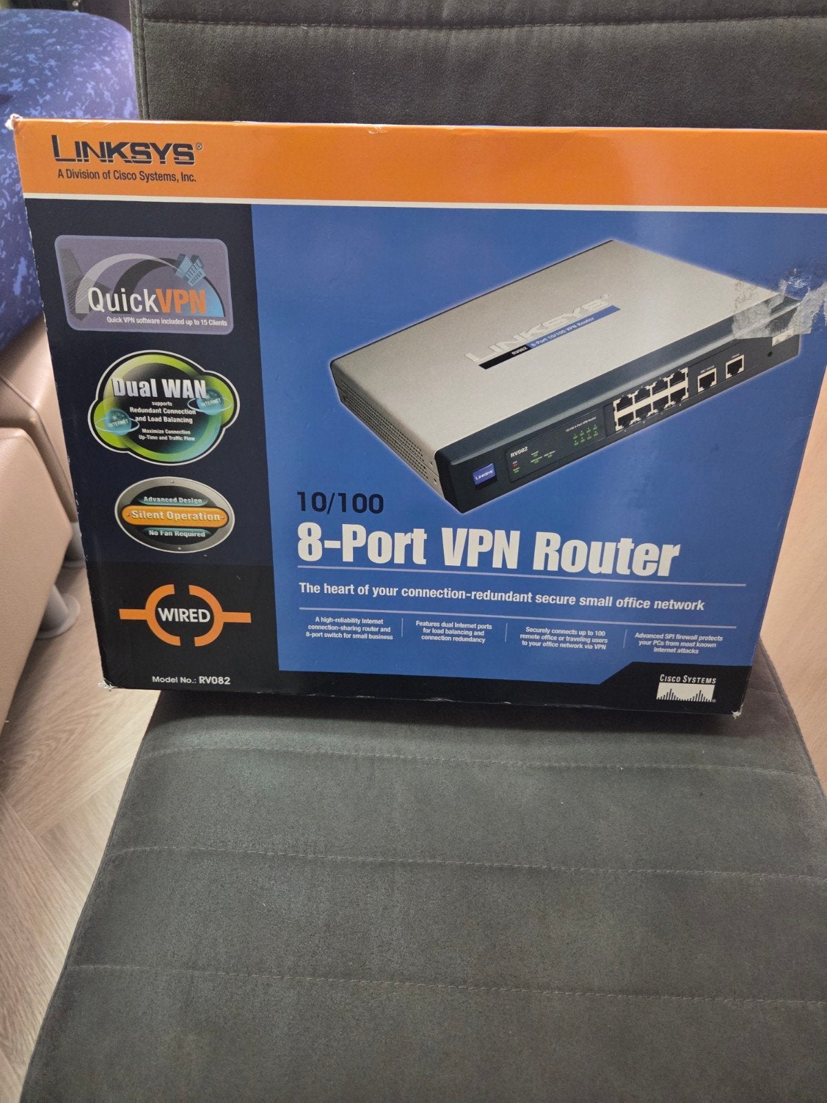 Linksys RV082 8-Poort VPN Router - Nieuw in doos, Ophalen of Verzenden, Nieuw, Router, Linksys
