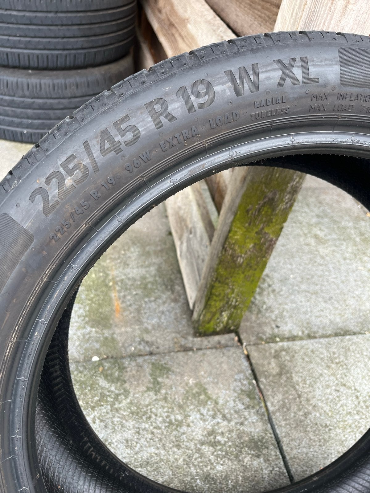 4 Continental zomer autobanden 225/45 R19 W XL 5mm profiel, Auto-onderdelen, Banden en Velgen, Gebruikt, Band(en), Personenwagen