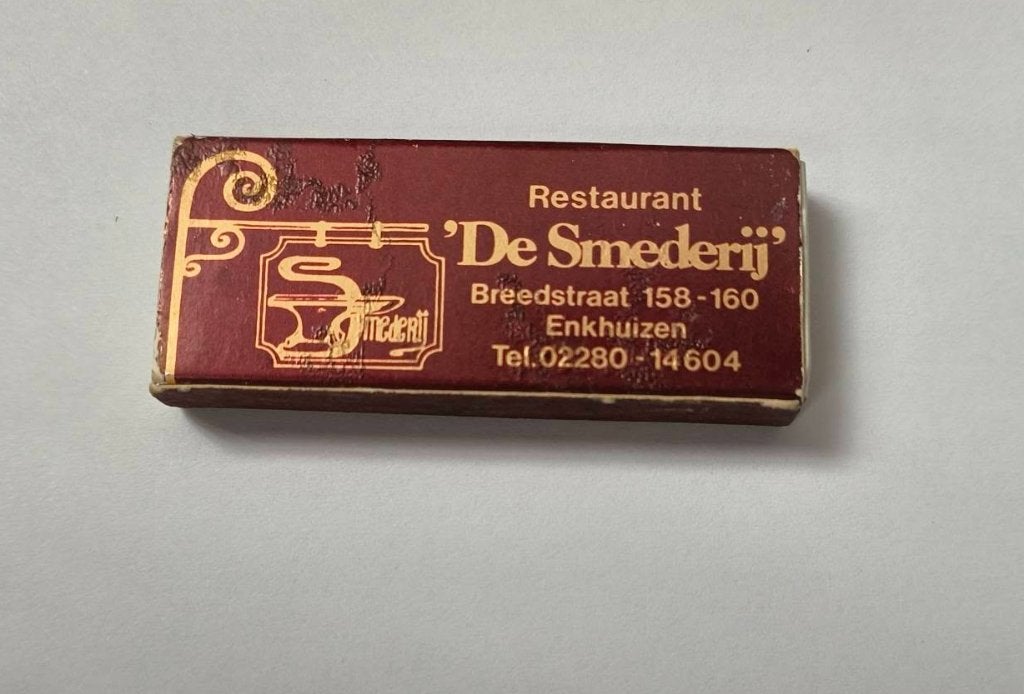 Luciferdoosje Restaurant "De Smederij", Ophalen of Verzenden, Zo goed als nieuw, Luciferdoosjes of -merken