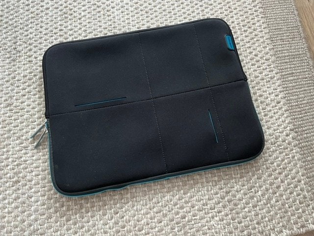 Samsonite laptop sleeve 15.6 inch, Computers en Software, Ophalen, 15 inch, Zo goed als nieuw, Laptophoes