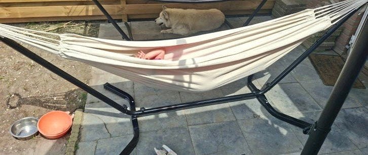 comfortabele hangmat met standaard gaat alleen om de witte, Tuin en Terras, Hangmatten, Ophalen, Opvouwbaar, Zo goed als nieuw