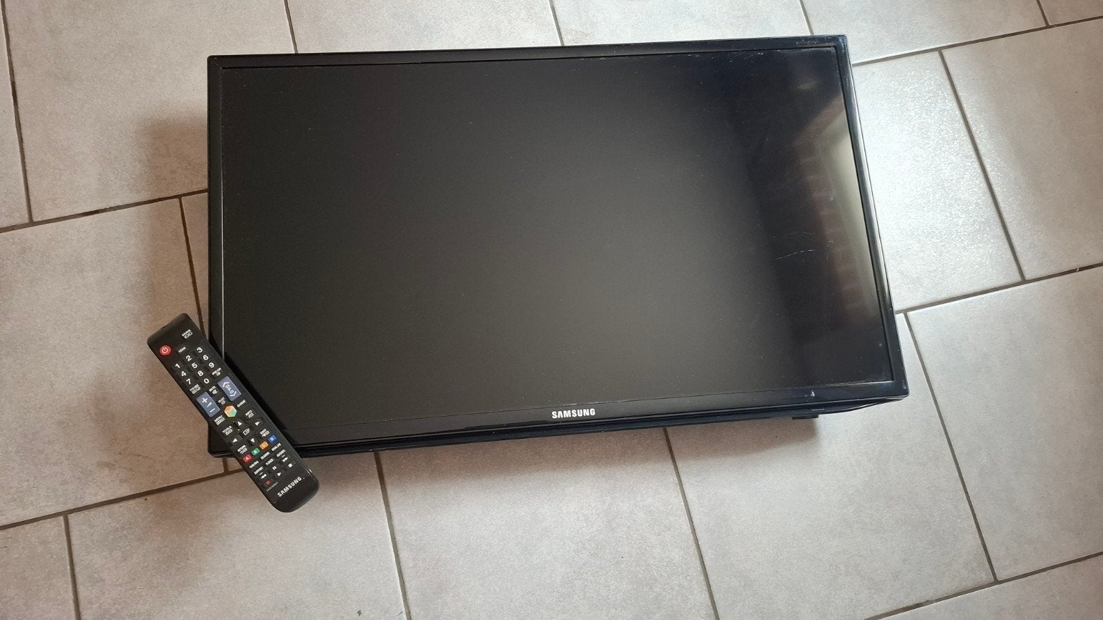 Samsung UE32EH5300W LED TV 32 inch full HD, Ophalen, Gebruikt, Overige instrumenten