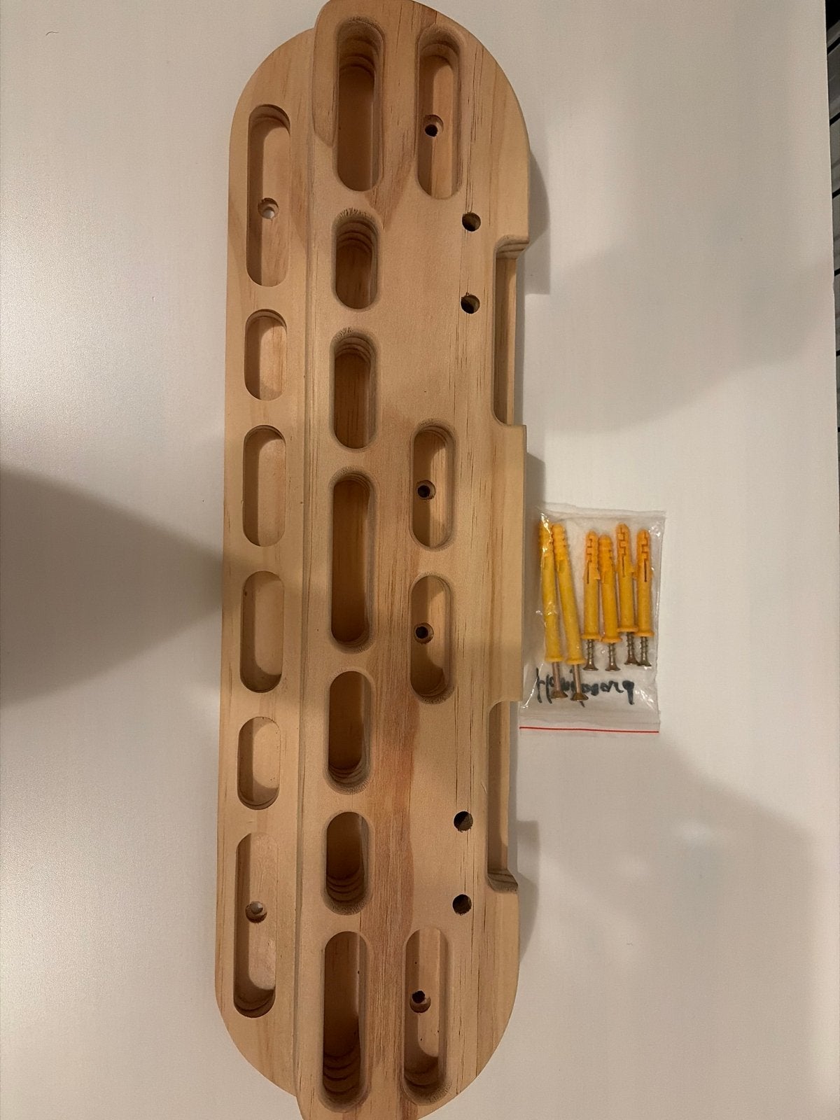 Hangboard met pluggen - Nieuw, nooit gebruikt, Ophalen, Nieuw, Klimsport-accessoire