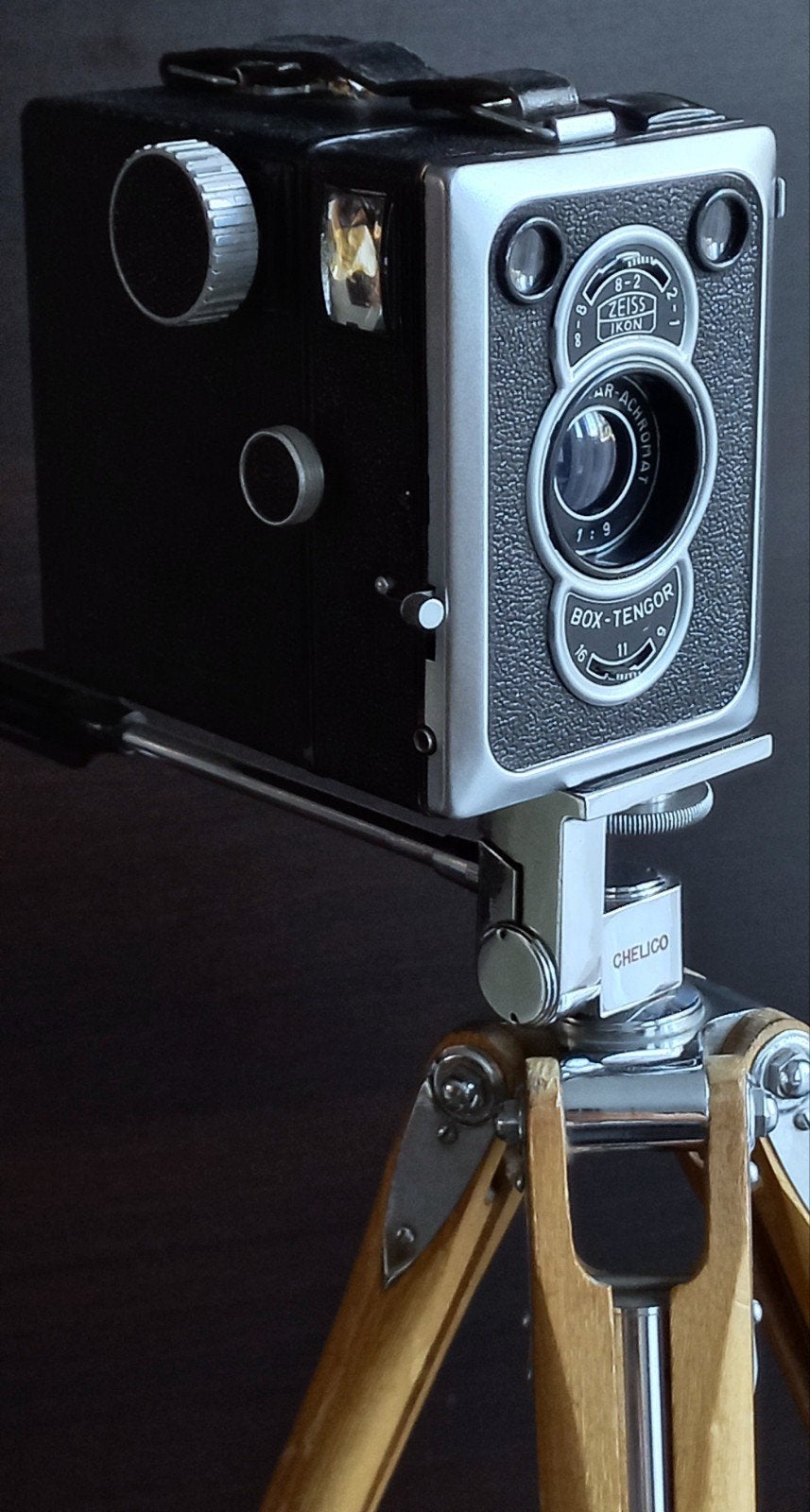 Vintage Zeiss Ikon Box Tengor with Goerz Frontar Lens . Nr 2, Ophalen of Verzenden, Minder dan 150 cm, Driepoot