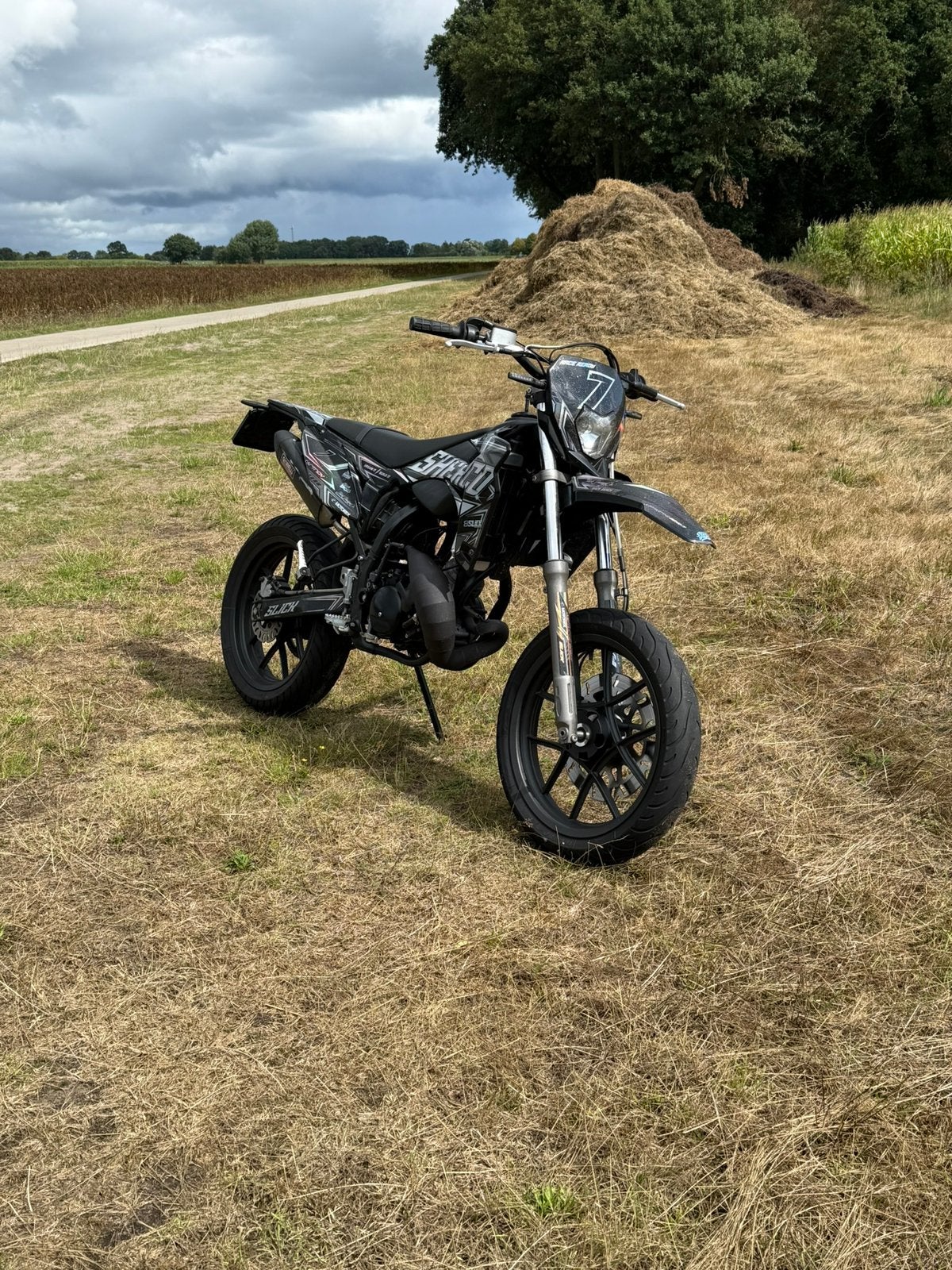Sherco SM RS 50 2022 | SlickDesign, 6 versnellingen, Zo goed als nieuw, 50 cc, Ophalen