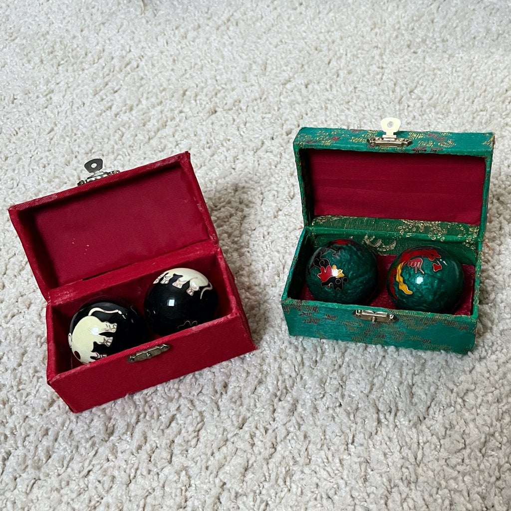 Twee paar Chinese meridiaankogels, Ophalen of Verzenden