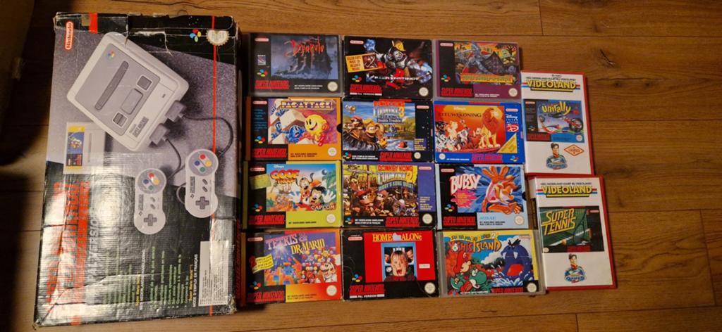 Super Nintendo met 14 spellen en originele doos, Spelcomputers en Games, Spelcomputers | Nintendo Super NES, Ophalen of Verzenden