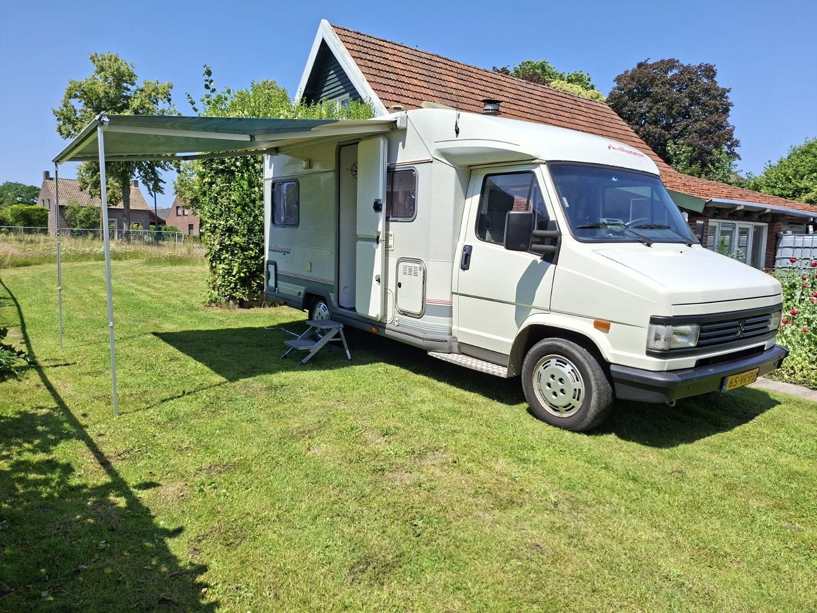 Nette en complete Peugeot J5 2.5TD Challenger 200 (1993), Brandblusser, Luifel, Treinzit, Challenger