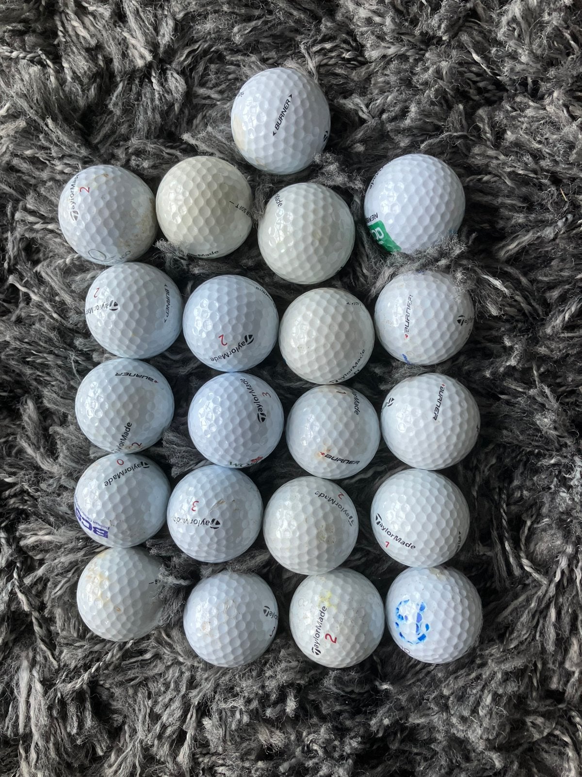 Taylor made golfballen, Sport en Fitness, Ophalen of Verzenden, Zo goed als nieuw, Bal(len)