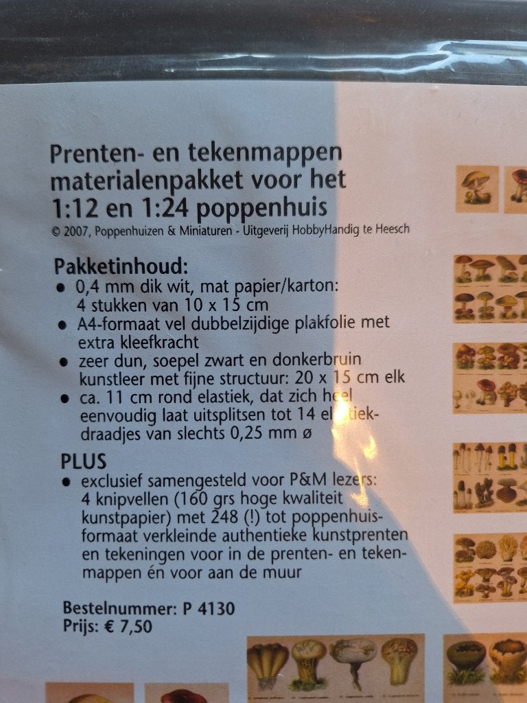 Kijkkast en benodigdheden voor schooltje, Verzamelen, Ophalen of Verzenden, Zo goed als nieuw, Poppenhuis