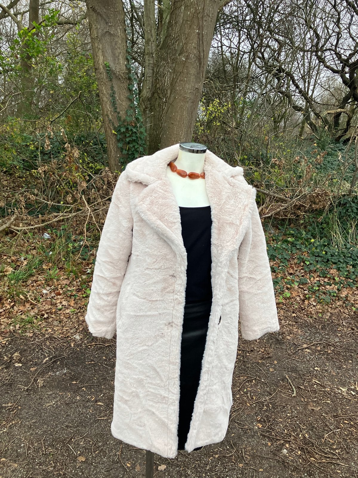 Lange faux fur jassen – crème, Ophalen of Verzenden, Nieuw, Maat 38/40 (M), Beige