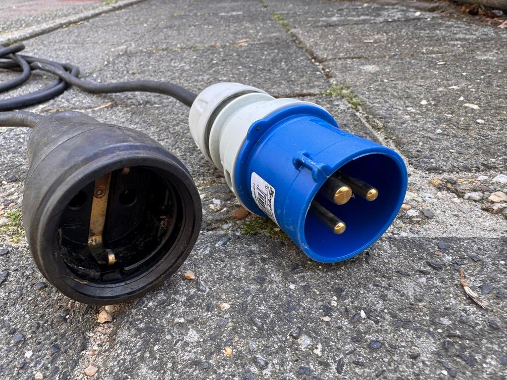 Verlengsnoer 10 meter met CEE-stekker en contrastekker, Caravans en Kamperen, Kampeeraccessoires, Gebruikt, Ophalen