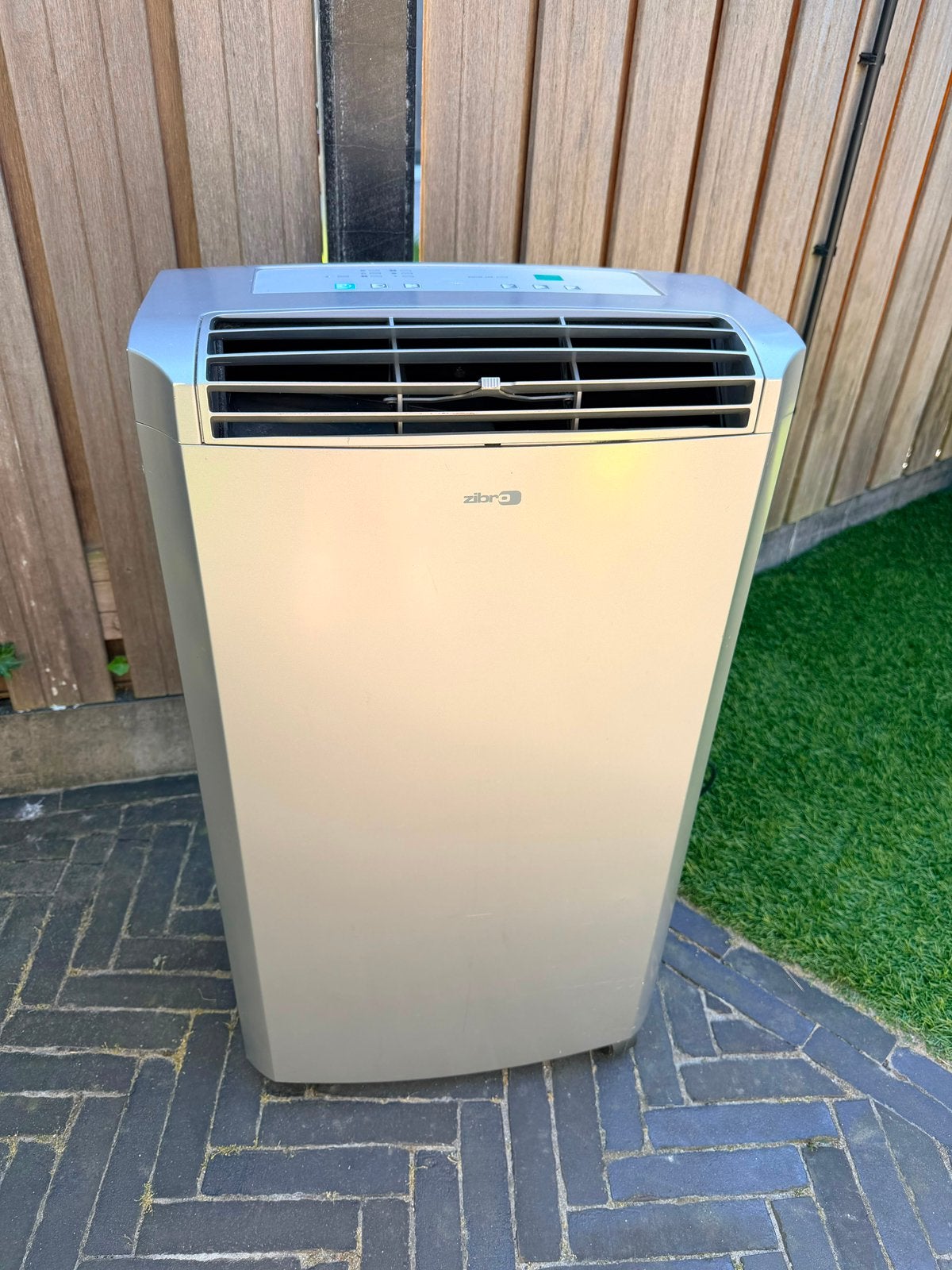 Mobiele airco - met afvoerslang, Ophalen, Minder dan 60 m³, Timer, 3 snelheden of meer