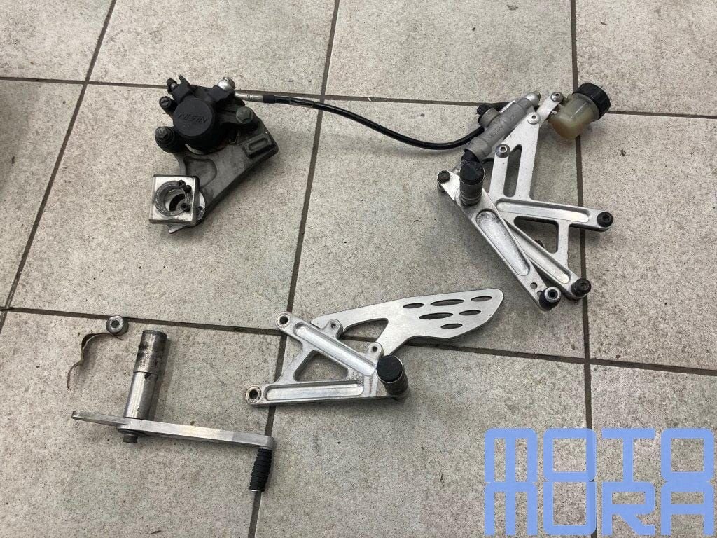Race remschakelset Yamaha R1 2009 - 2014 RN22 voetsteunen vo, Gebruikt, -, -, Ophalen of Verzenden