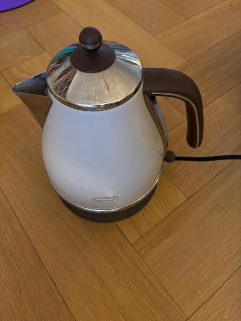 De'Longhi Icona Vintage Waterkoker - Crème, Witgoed en Apparatuur, Waterkokers, 1 tot 2 liter, Ophalen of Verzenden, Gebruikt