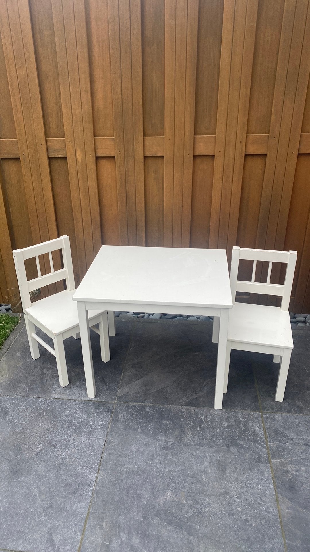 GRATIS witte tafeltje met stoeltjes, Ophalen, Gebruikt, Tafel(s) en Stoel(en)